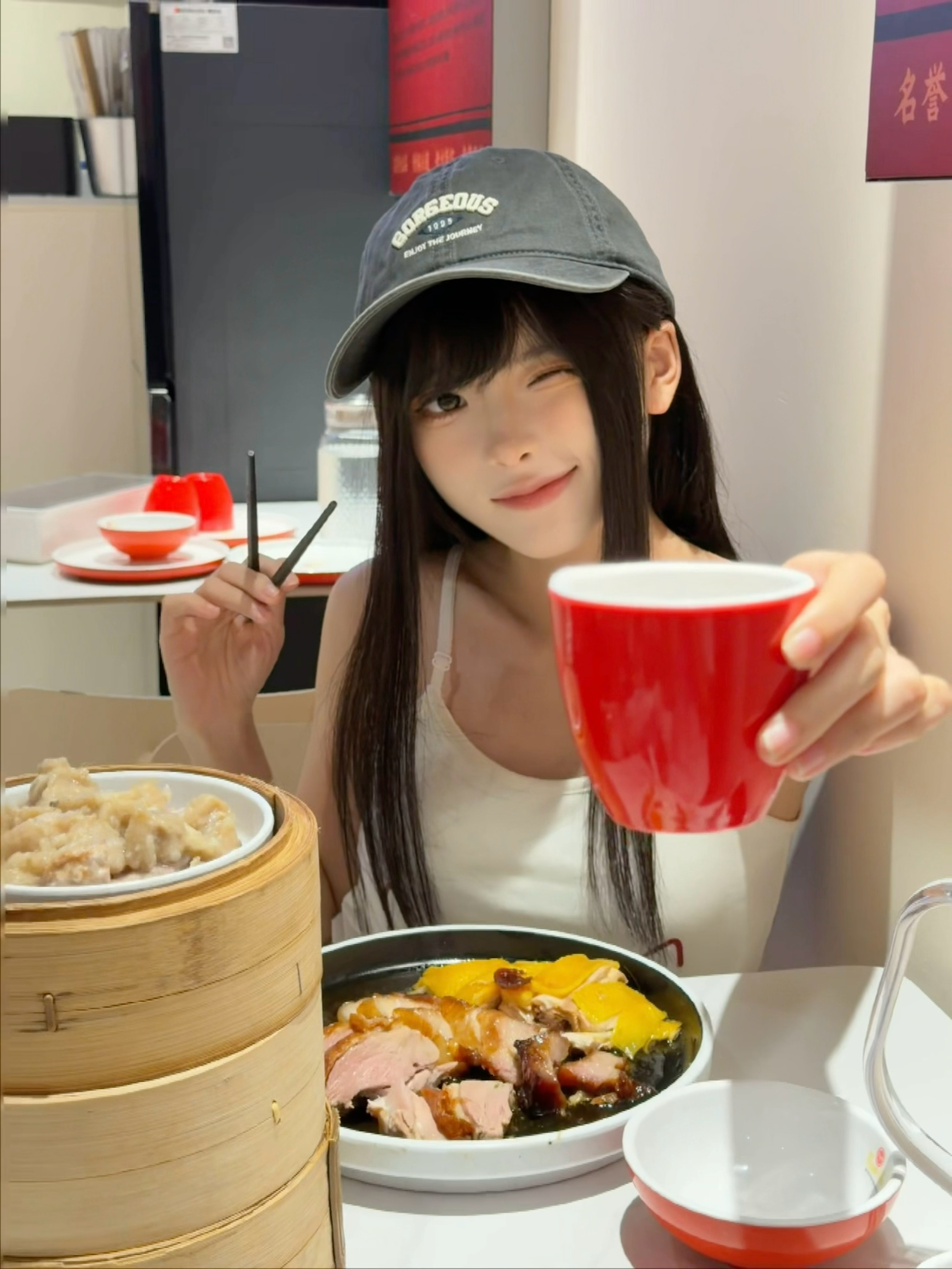 b160f908gy1ig9c9krl32j22c03407wh.jpg